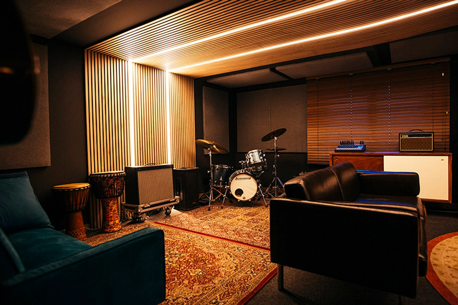 Espace Estudios en el corazón del Poblenou - 2
