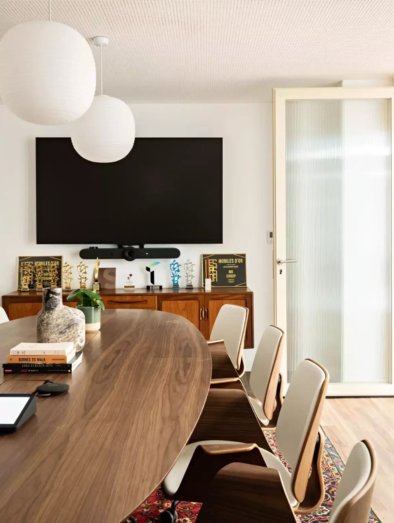 Space Unique venue in the heart of the 14th arrondissement: monumental skylight bathed in natural light, 400m² - 3