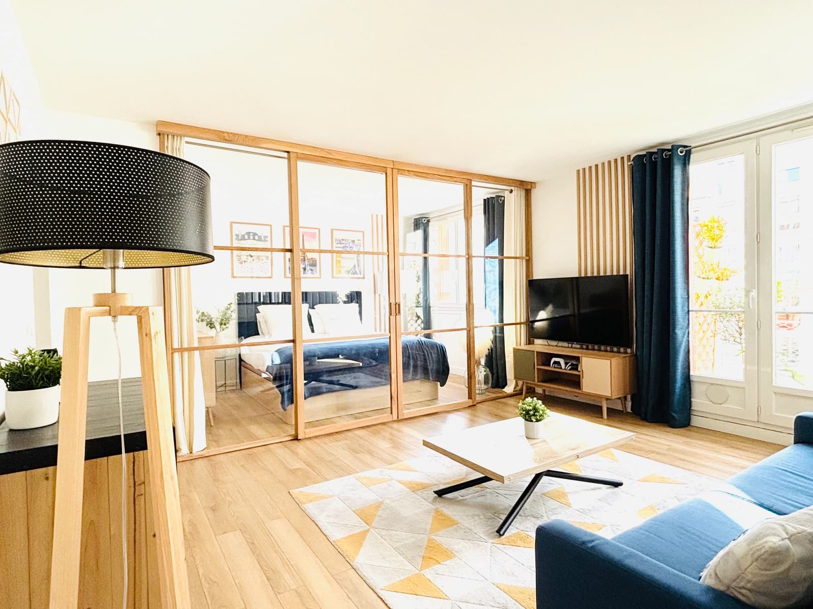 Espace Appartement moderne et clair avec son balcon privé - 1