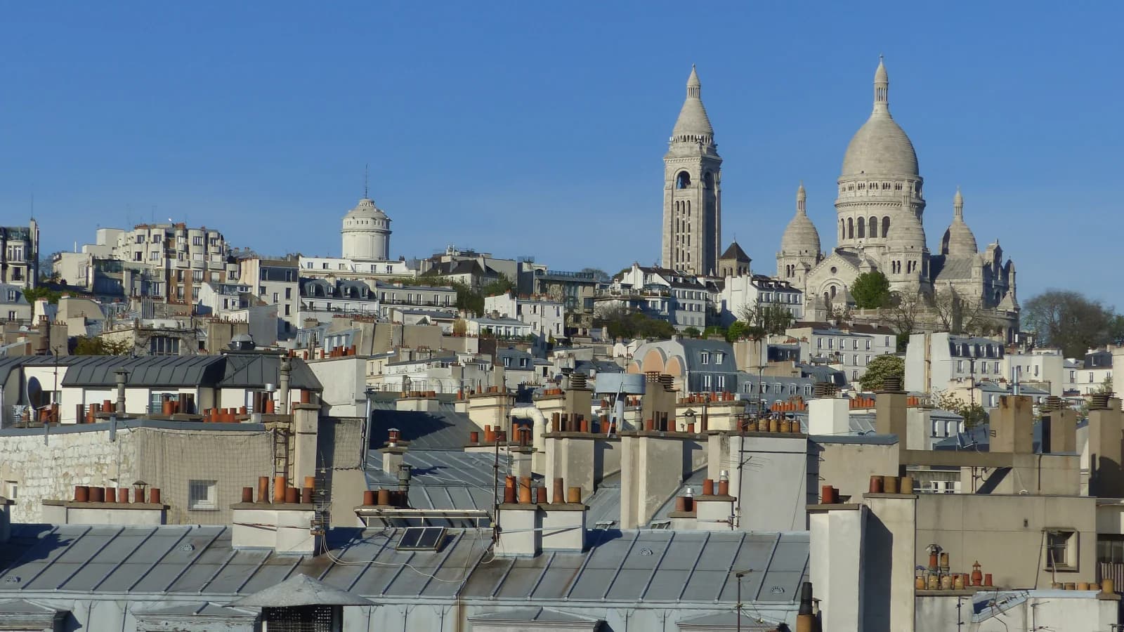 Space Rooftop with view of Montmartre and the Eiffel Tower - 4