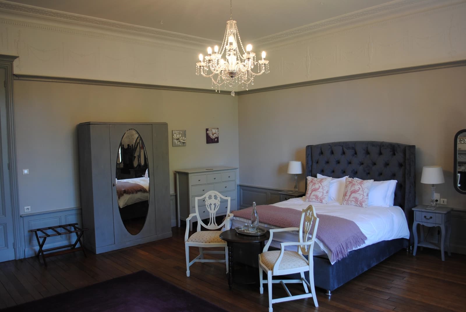 Espace Château d'exception de style Arts & Crafts au cœur du Sud-Ouest - 4