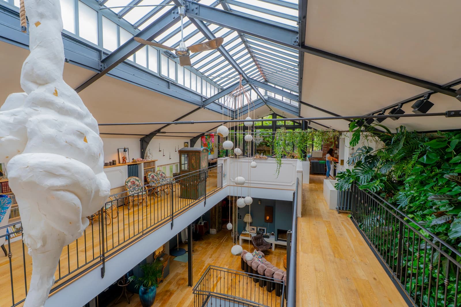 Space Exceptional Tropical Loft - 2