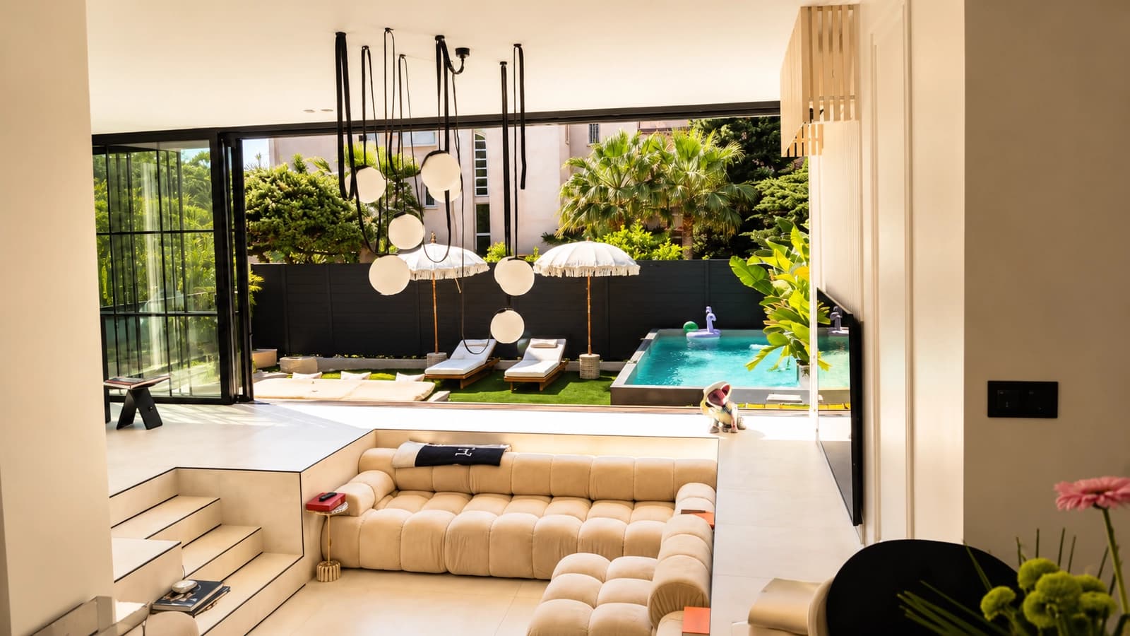 Space An exceptional contemporary villa in the heart of Cannes - 2
