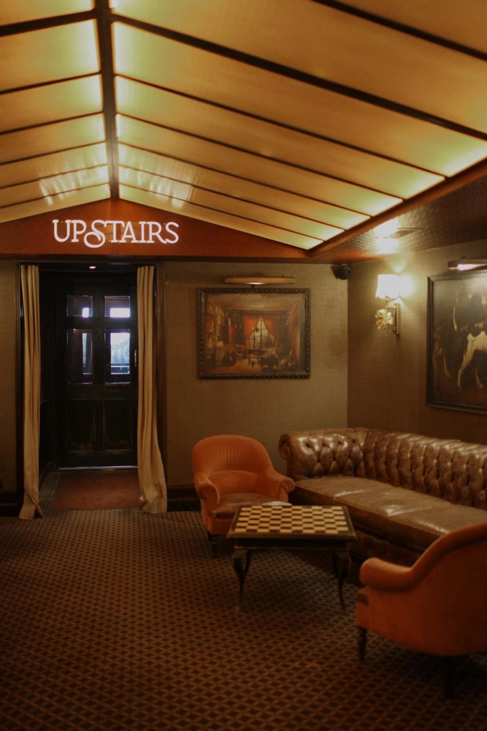 Space Speakeasy / Gentlemen club - 0