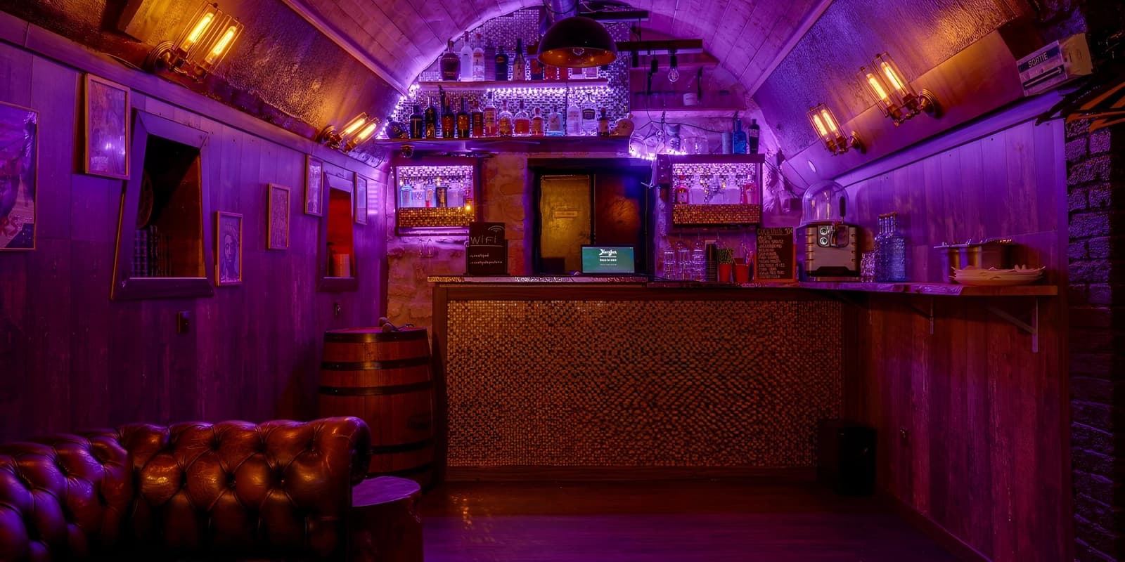 Space Hidden bar in the vaults of the 5th arrondissement - Unique atmosphere - 0