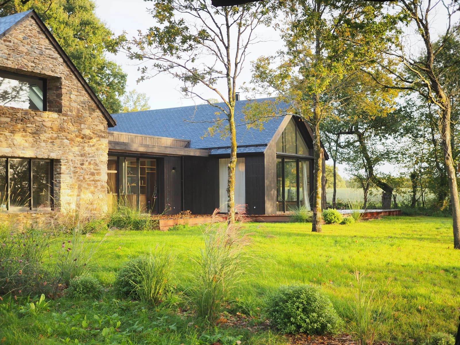 Space Modern design house between sea and marsh — a unique filming location in Quimiac - 0