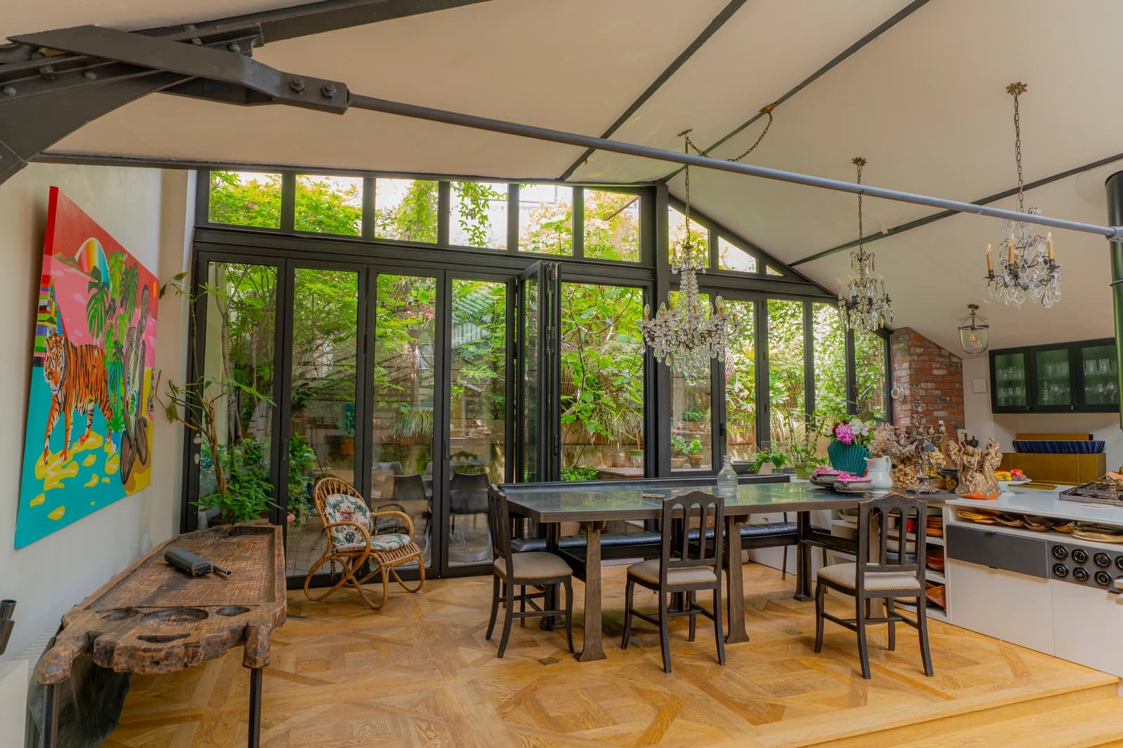 Space Exceptional Tropical Loft - 3