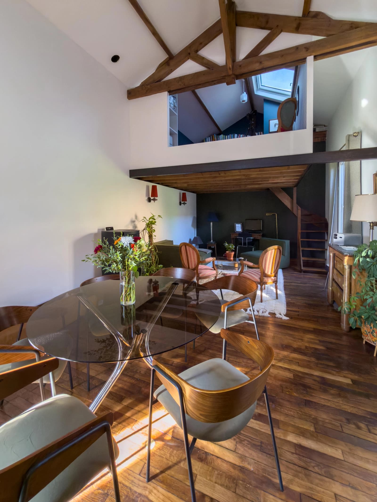 Space Former factory converted into a loft in Pantin - 1