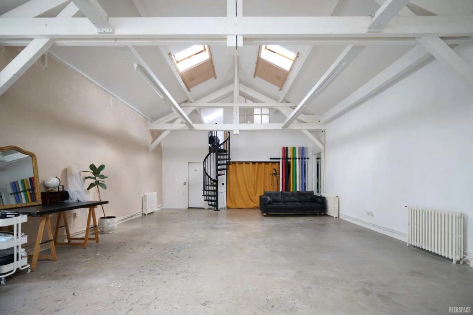 Space Studio near Paris, in Ivry-sur-Seine - 1