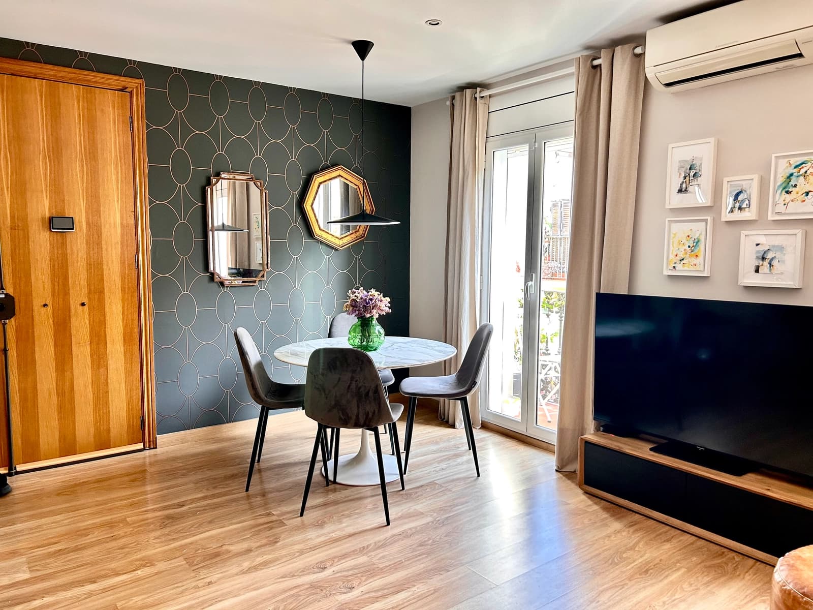 Space Bright contemporary apartment in Barcelona for shoots, series and filming - 3