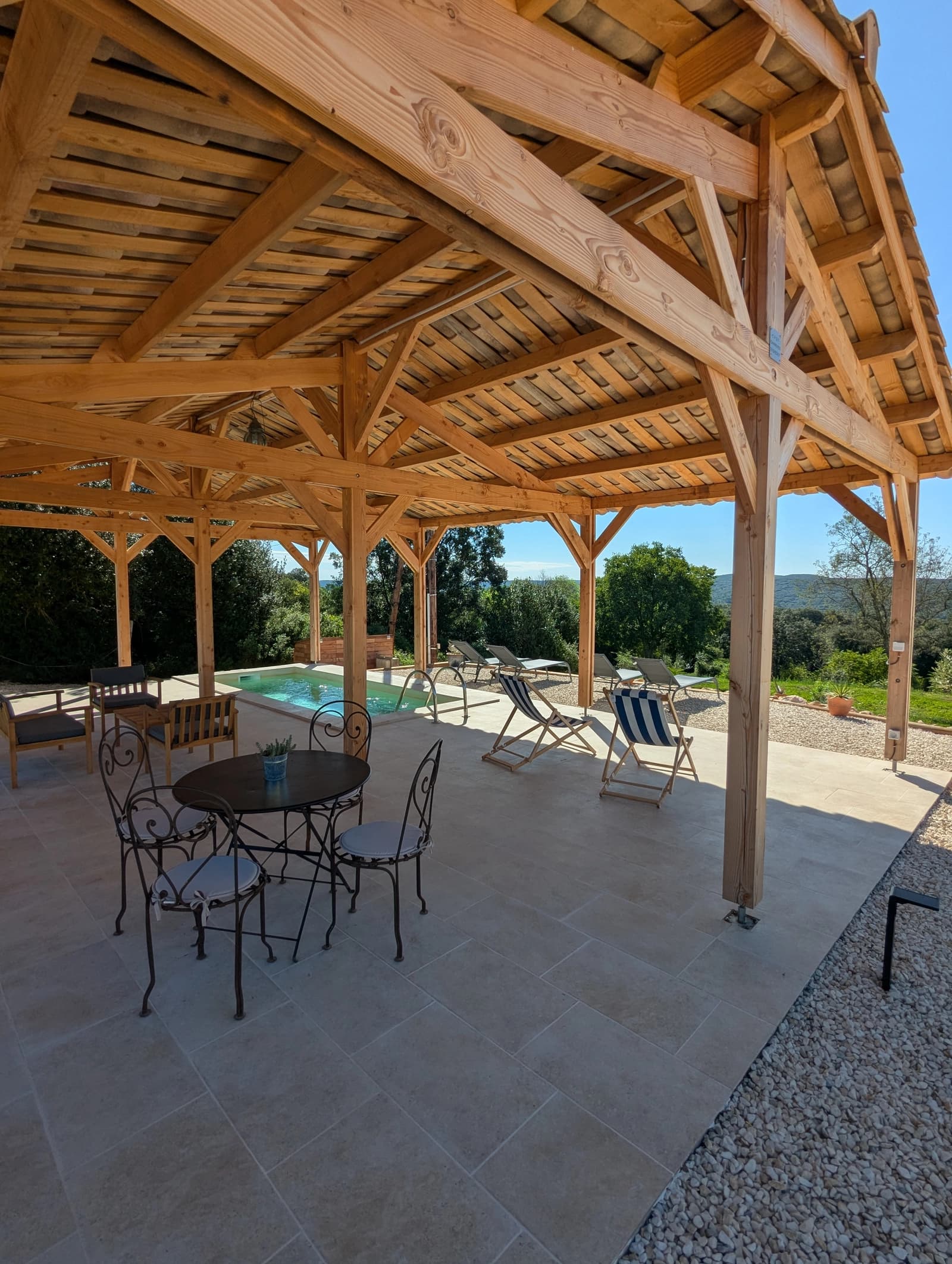 Space Mas provençal and its estate in the heart of nature - 3