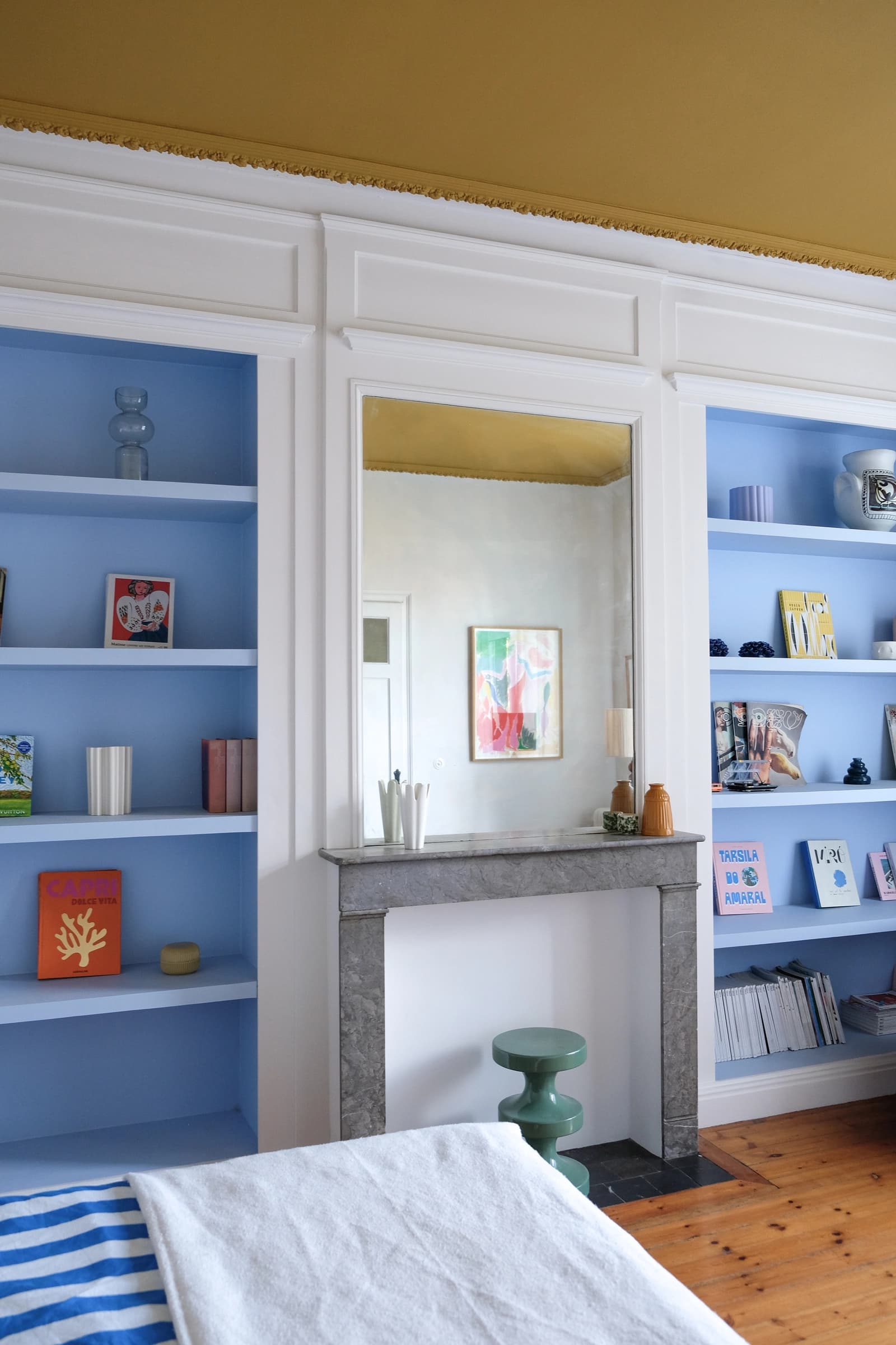 Space 1910 bourgeois house with old-world charm and contemporary decor. - 3