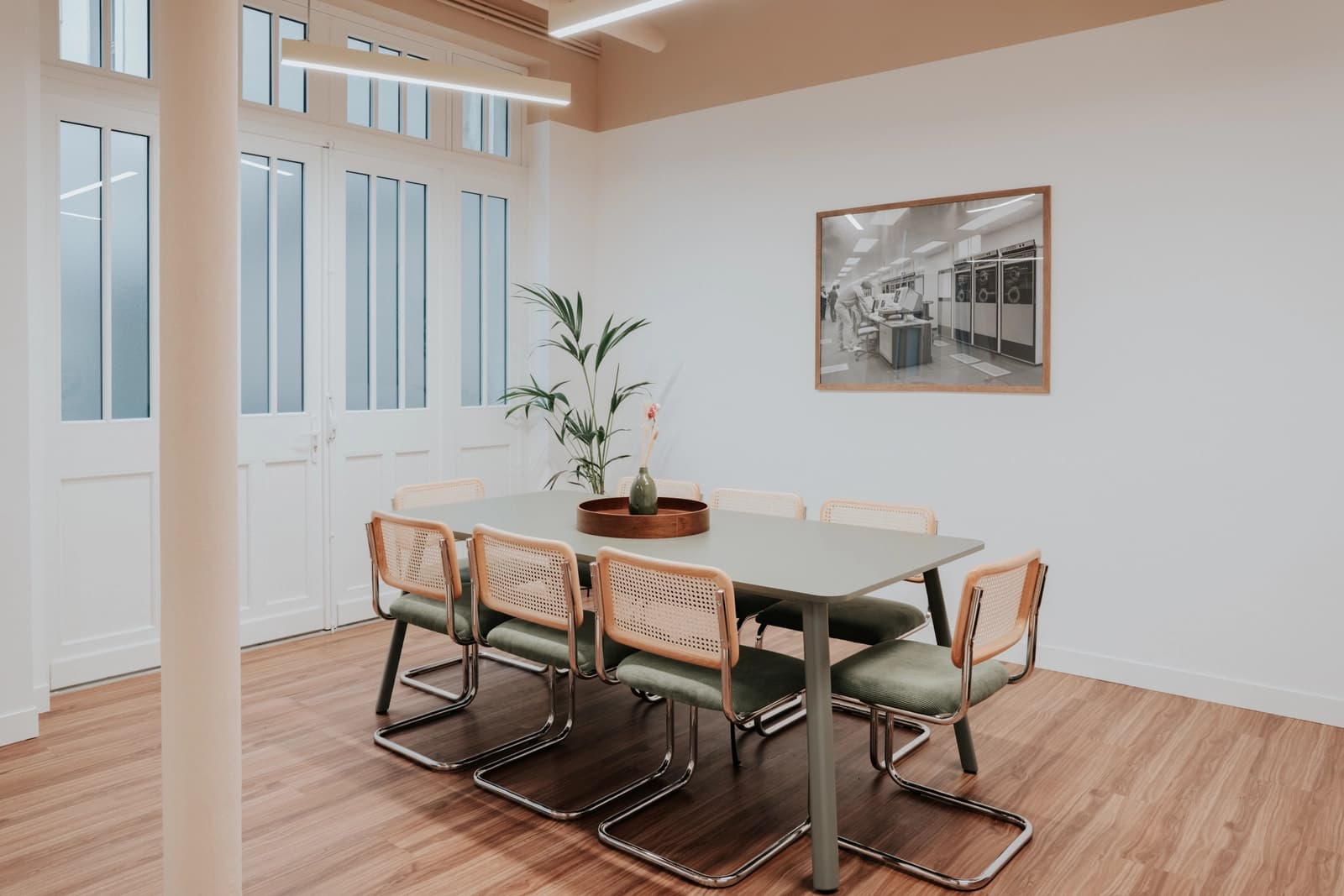Space Unique venue in the heart of the 14th arrondissement: monumental skylight bathed in natural light, 400m² - 2