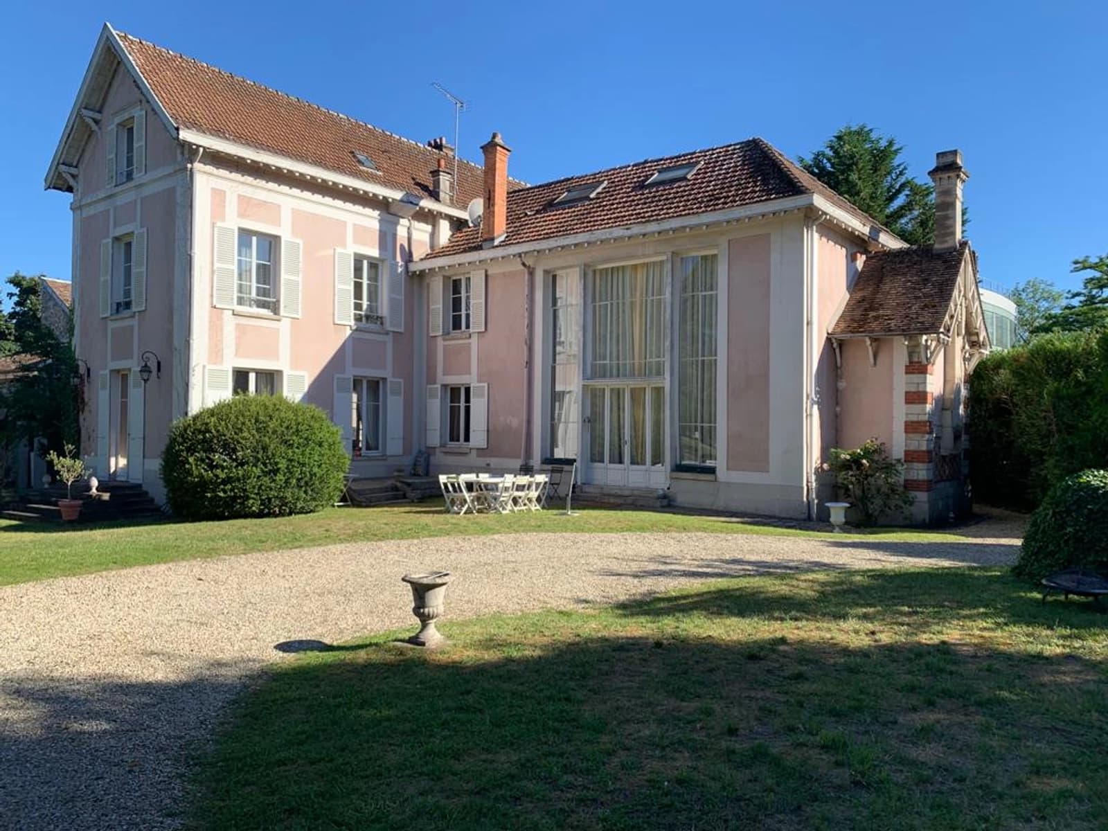 Space Tavernier's workshop - 0