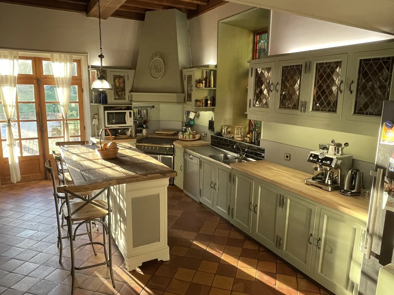 Space Normandy house on the outskirts of Paris - 1