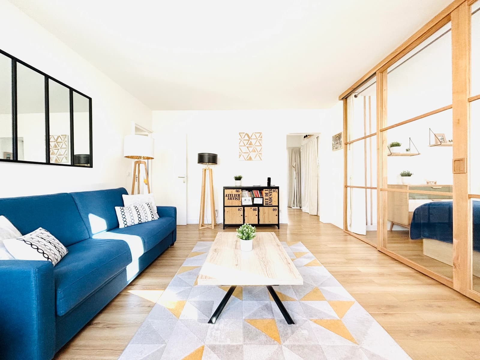 Espace Appartement moderne et clair avec son balcon privé - 3