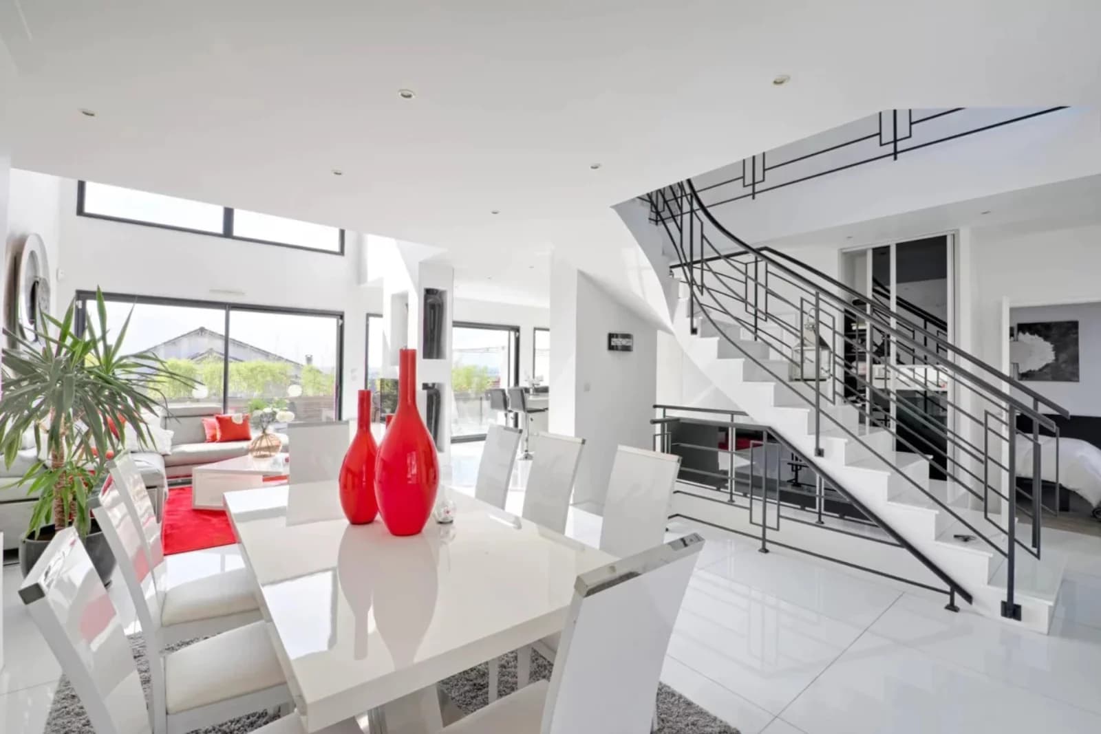 Space Villa with swimming pool - 4