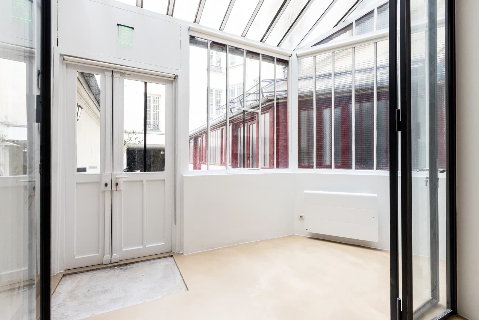 Space 120 m² modular spaces in the heart of the Marais, calm and discreet - 1