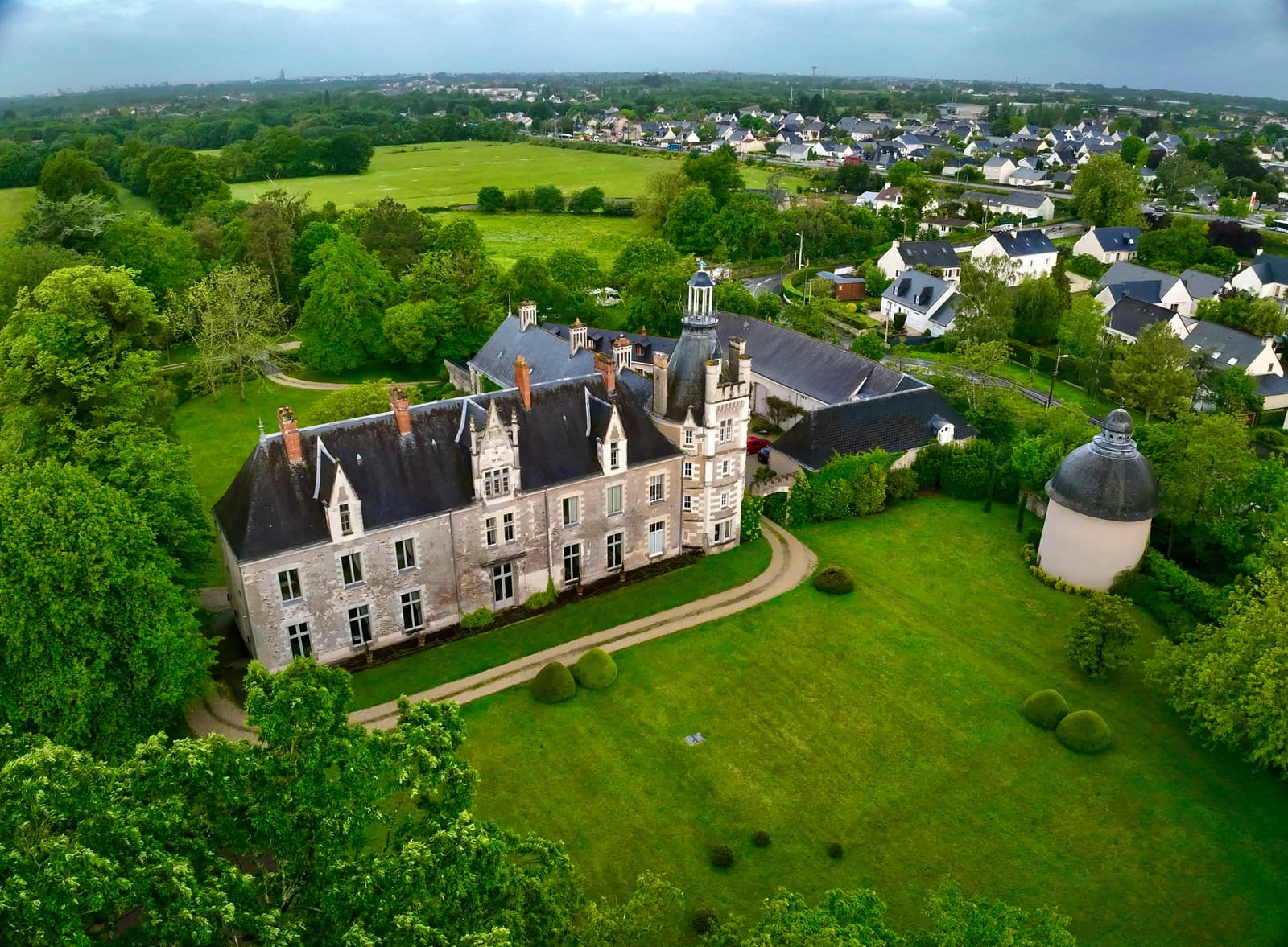 Space Thouaré Castle, an exceptional bucolic setting - 0
