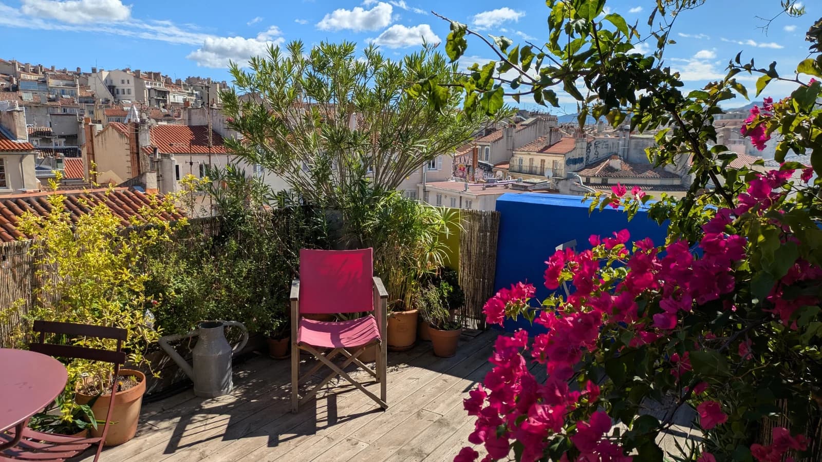 Espace Appartement centre ville, grande terrasse, vue dégagée à 180°, sans vis à vis - 1