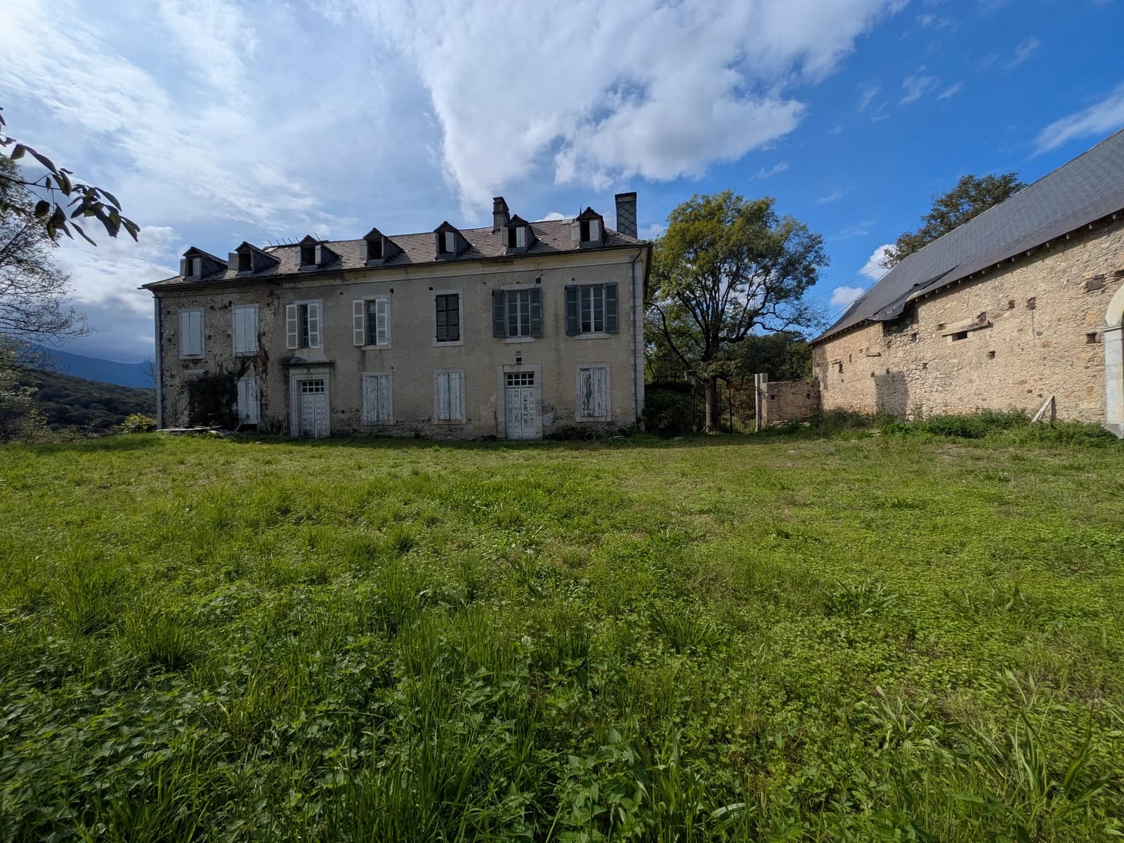 Espace Enclos Pyrénéen en pleine nature - 2