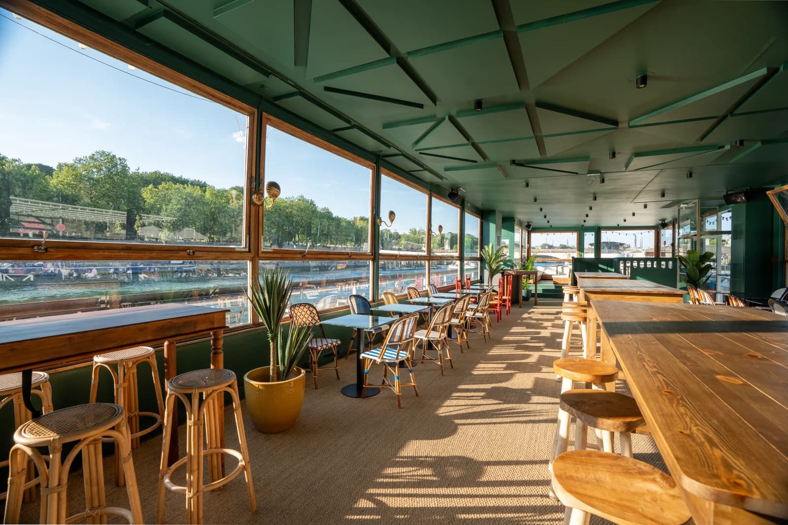 Espace Péniche sous la Tour Eiffel - 1