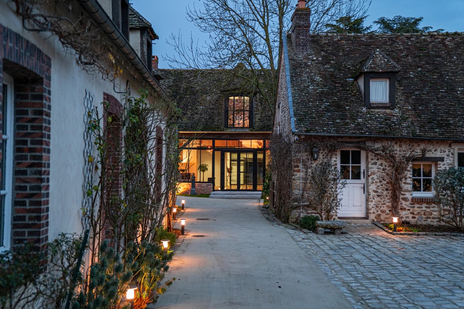 Espace Maison de campagne lumineuse et élégante, idéale pour shootings photo, tournages et contenus vidéo. - 0