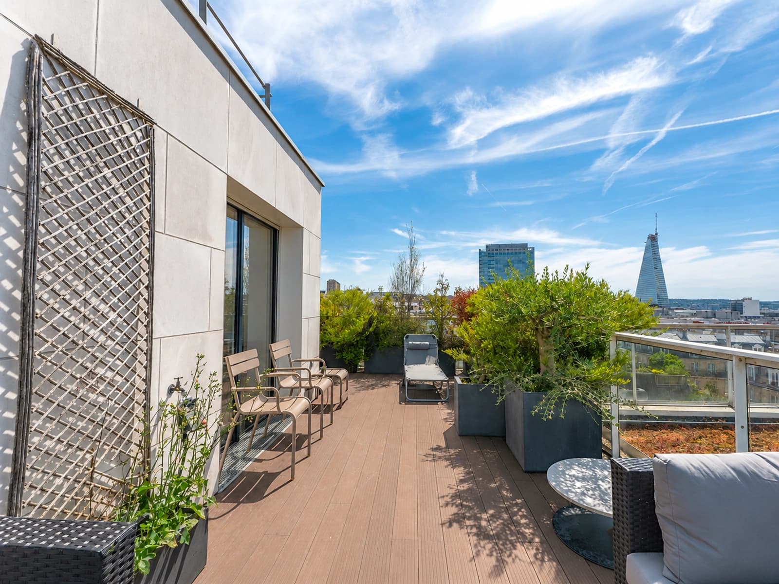 Space Paris Rooftop View - 2