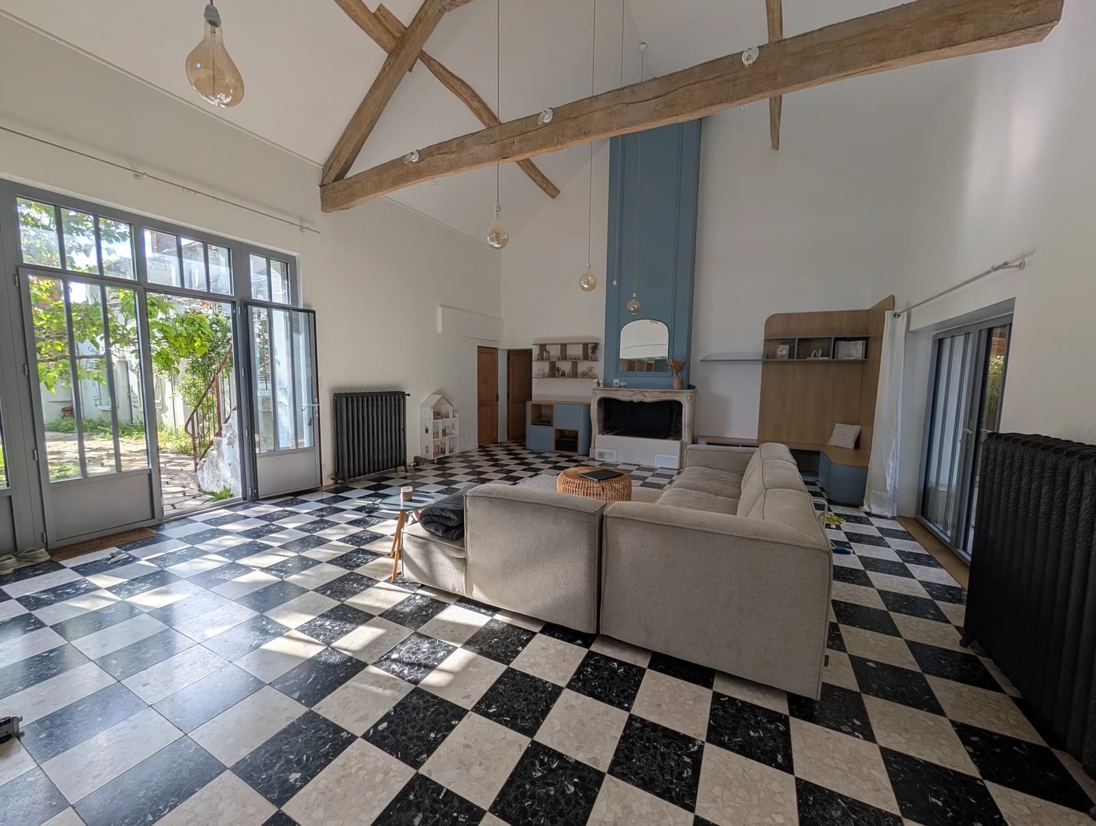 Maison de campagne avec magnifique salon cathédrale à 1h de paris