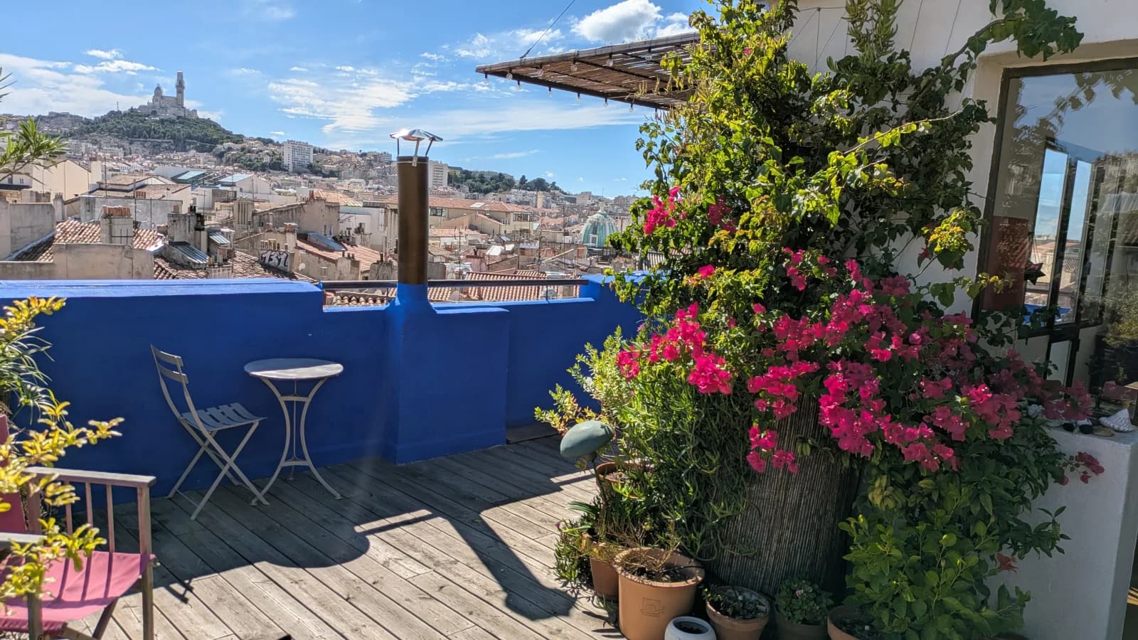 Espace Appartement centre ville, grande terrasse, vue dégagée à 180°, sans vis à vis - 2