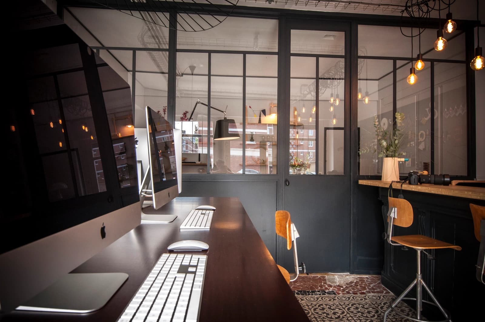 Espace Entre vintage et design, un ancien bar-tabac revisité pour vos shootings & tournages - 2