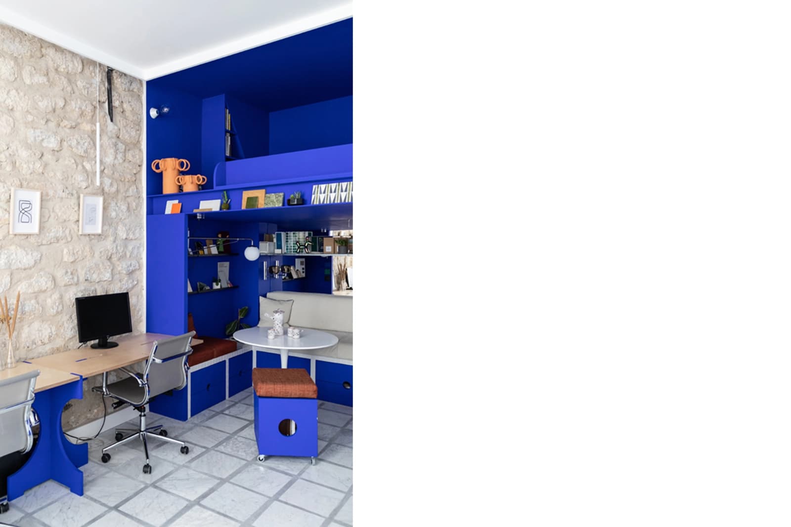Espace Studio loft couleur bleu Klein - 1