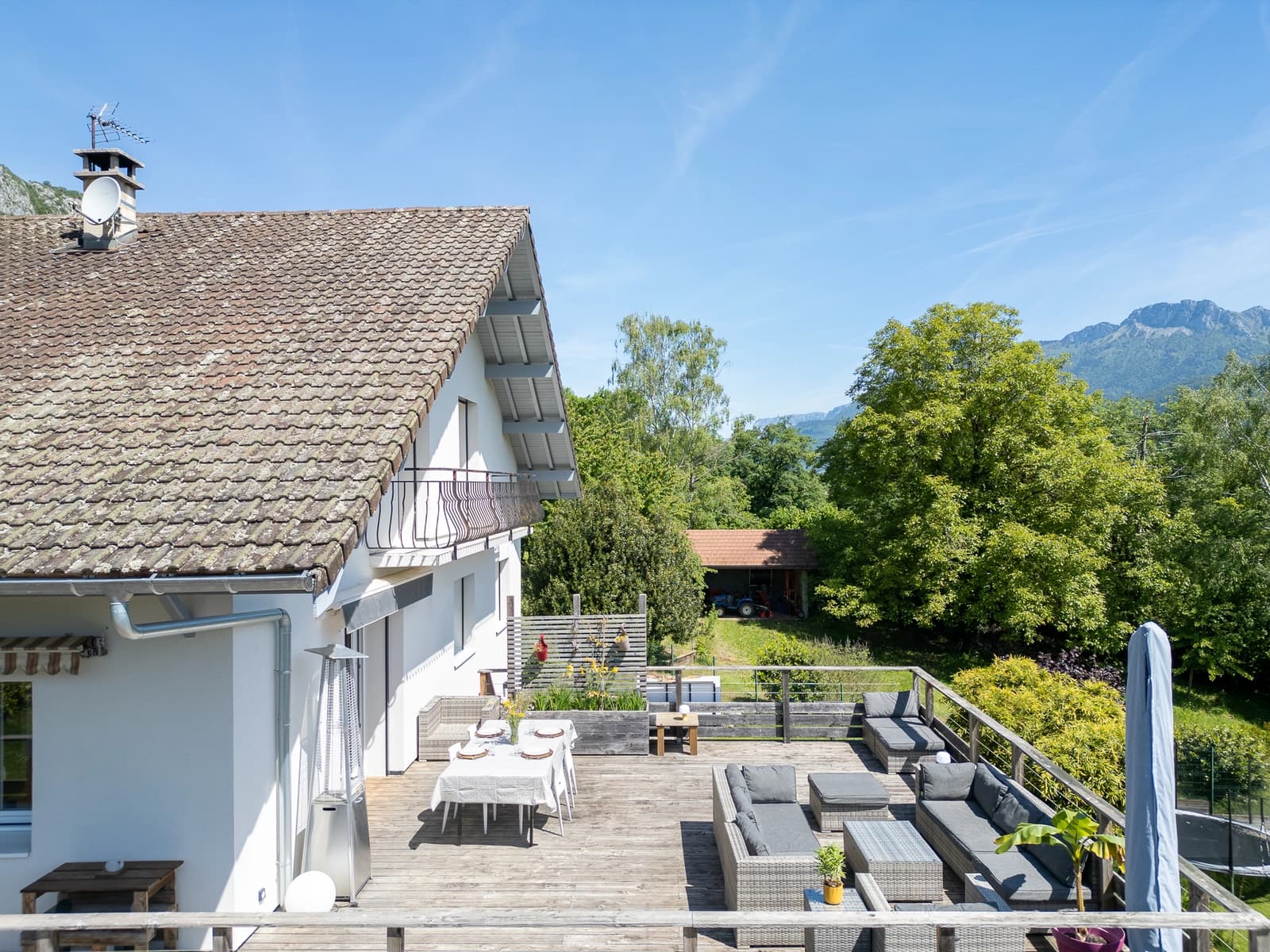 Space 160 m2 house with open views in Haute-Savoie at the end of Lake Annecy - 0