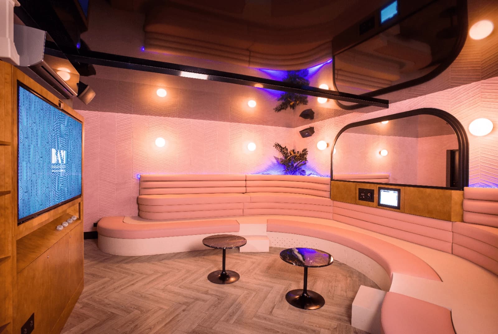 Espace Bar à cocktails et salles privées premium de karaoké - 3