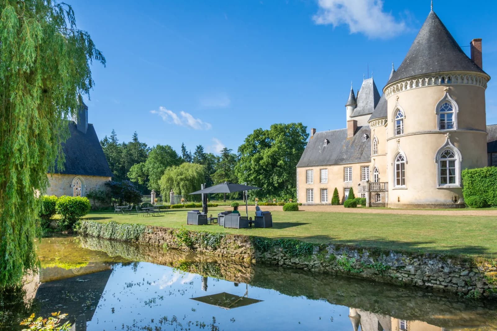 Space Castle in the heart of the Sarthe - 4