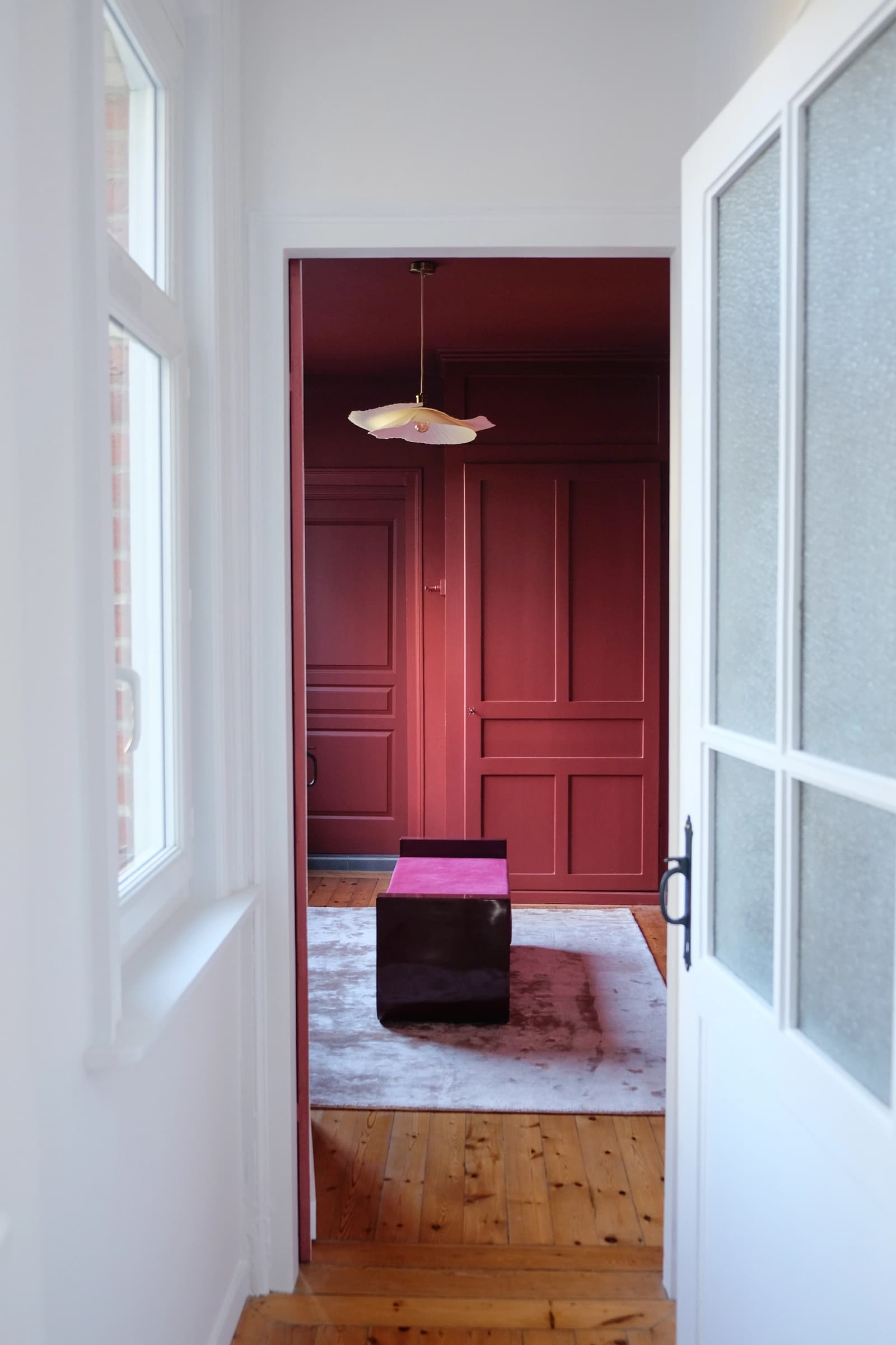 Space 1910 bourgeois house with old-world charm and contemporary decor. - 1