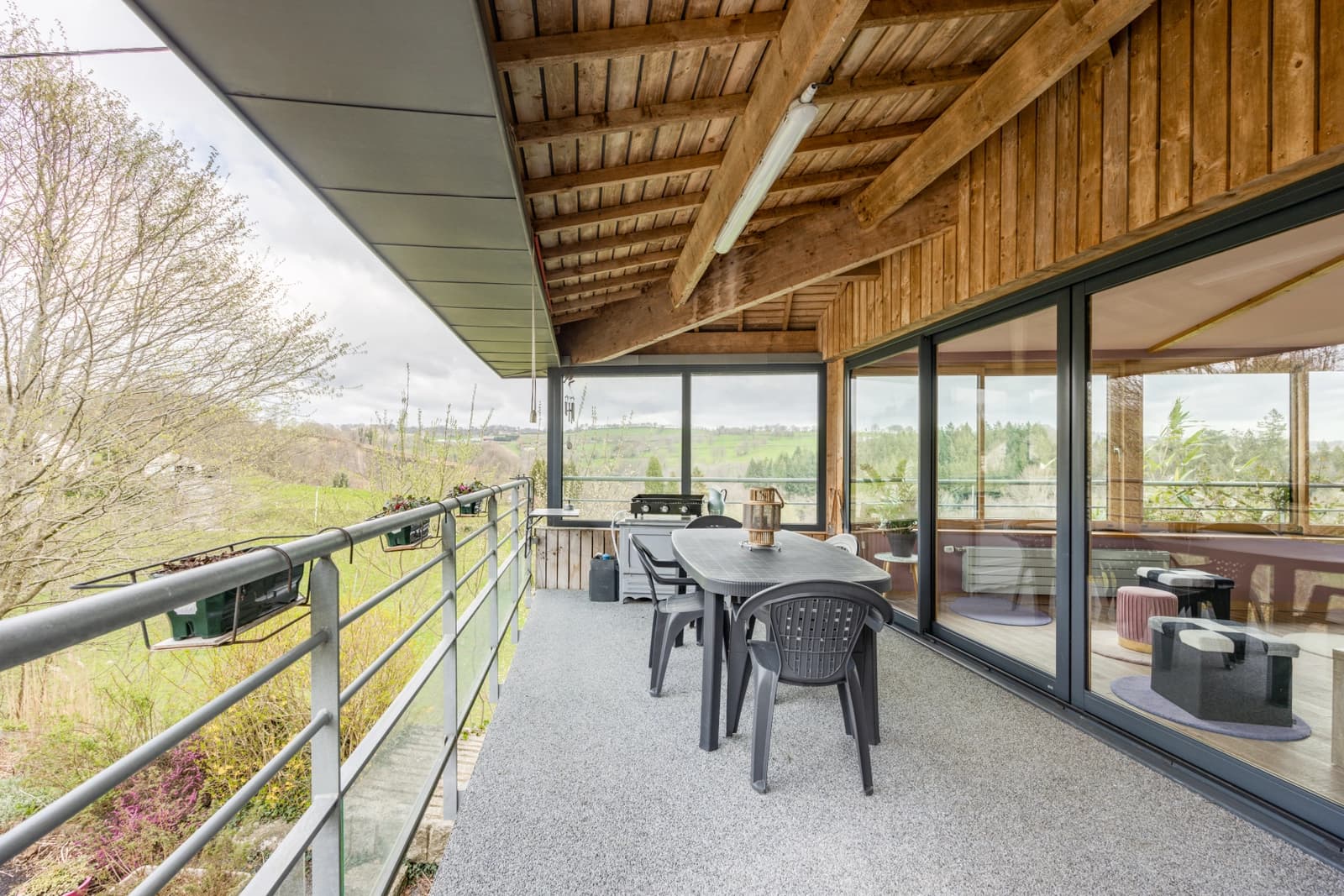Meeting room in Authentic thatched cottage near Mont St Michel - 0