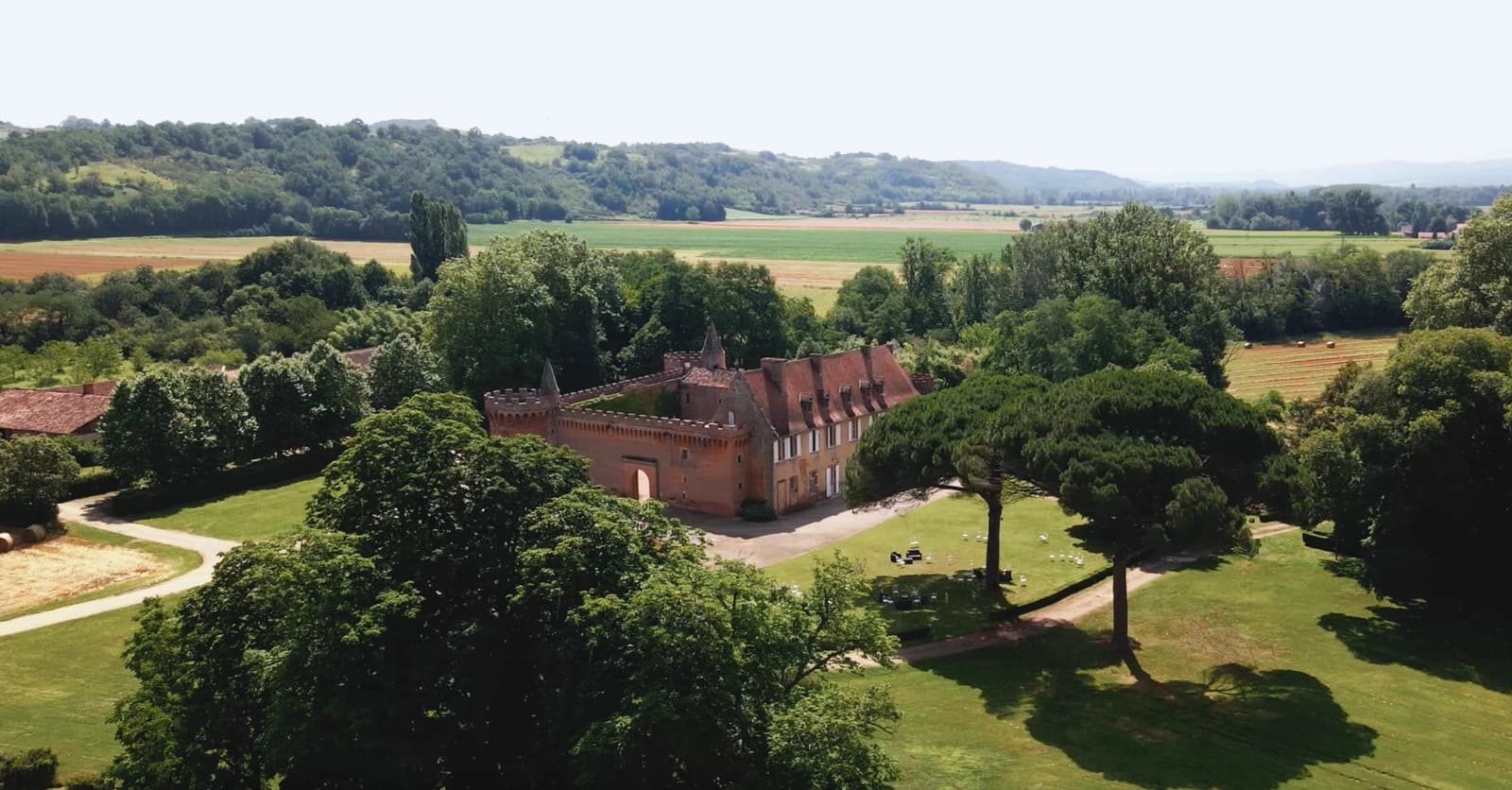 Space 14th-Century Fortified Castle - 0
