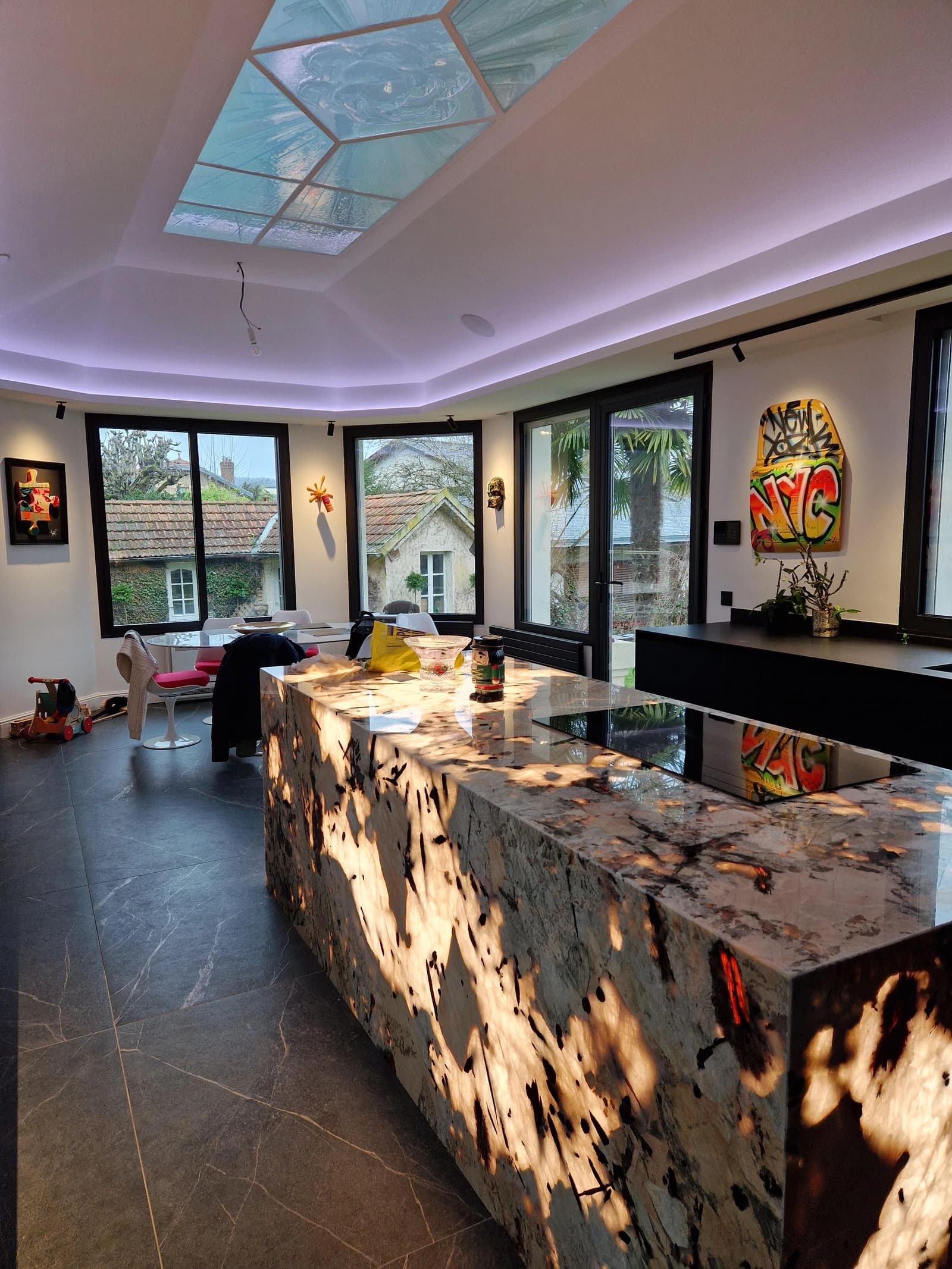 Space Exceptional private mansion – 300 m² with a 2000 m² tree-lined park - 2