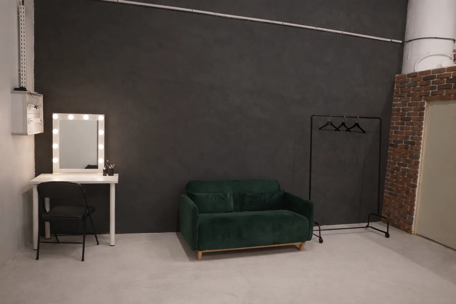 Space Photo Cyclorama Studio - 1
