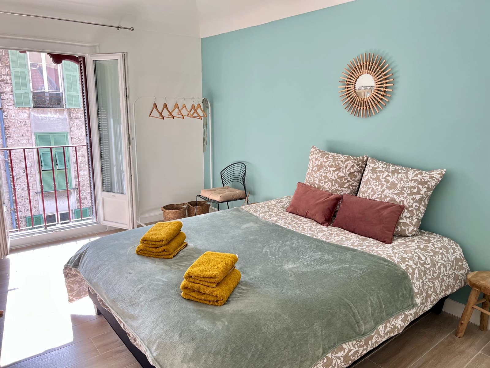 Bedroom in Charming, quiet apartment - 1