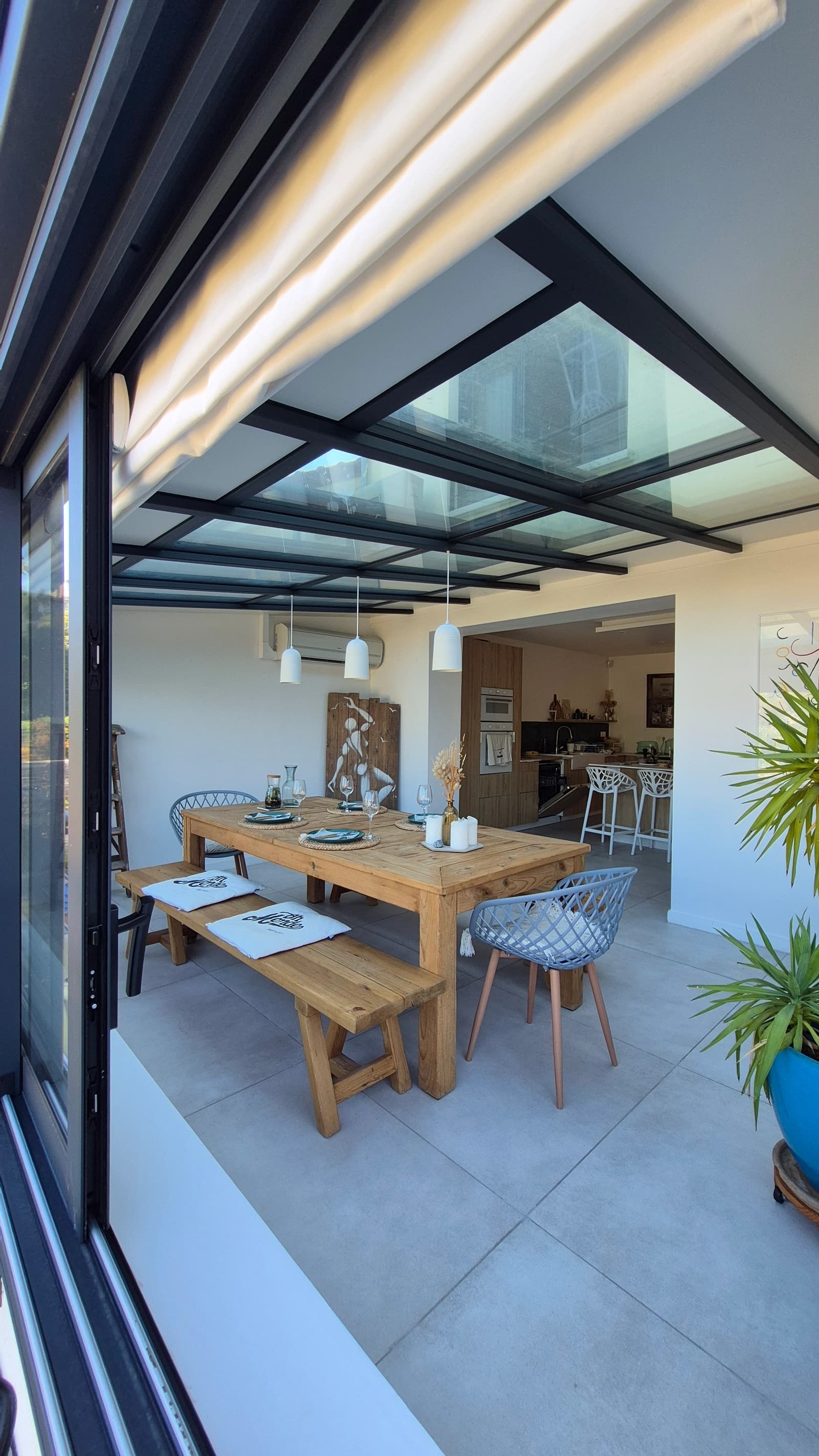 Espace Lieu de vie - Lumière, bois & douceur – un décor apaisant pour vos images - 3