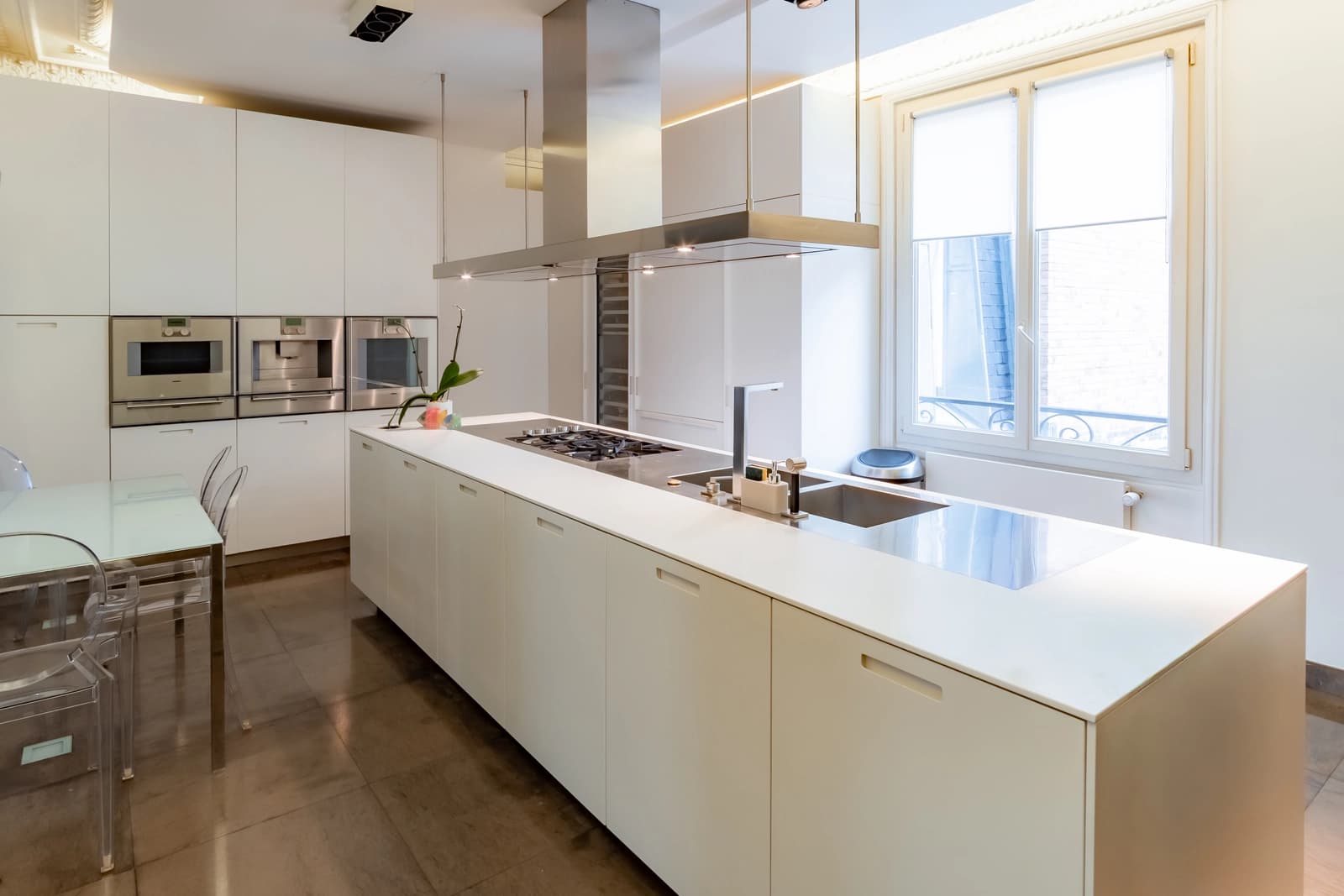 Space Haussmannian apartment near Monceau - 1