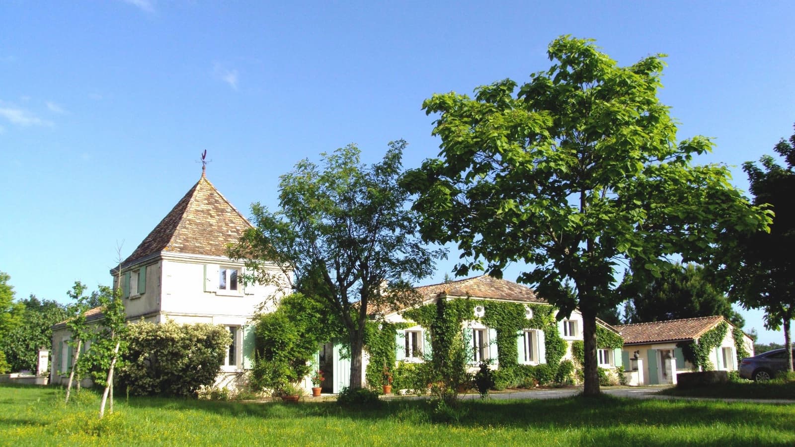 Espace Grande Maison de campagne en Charente - 0