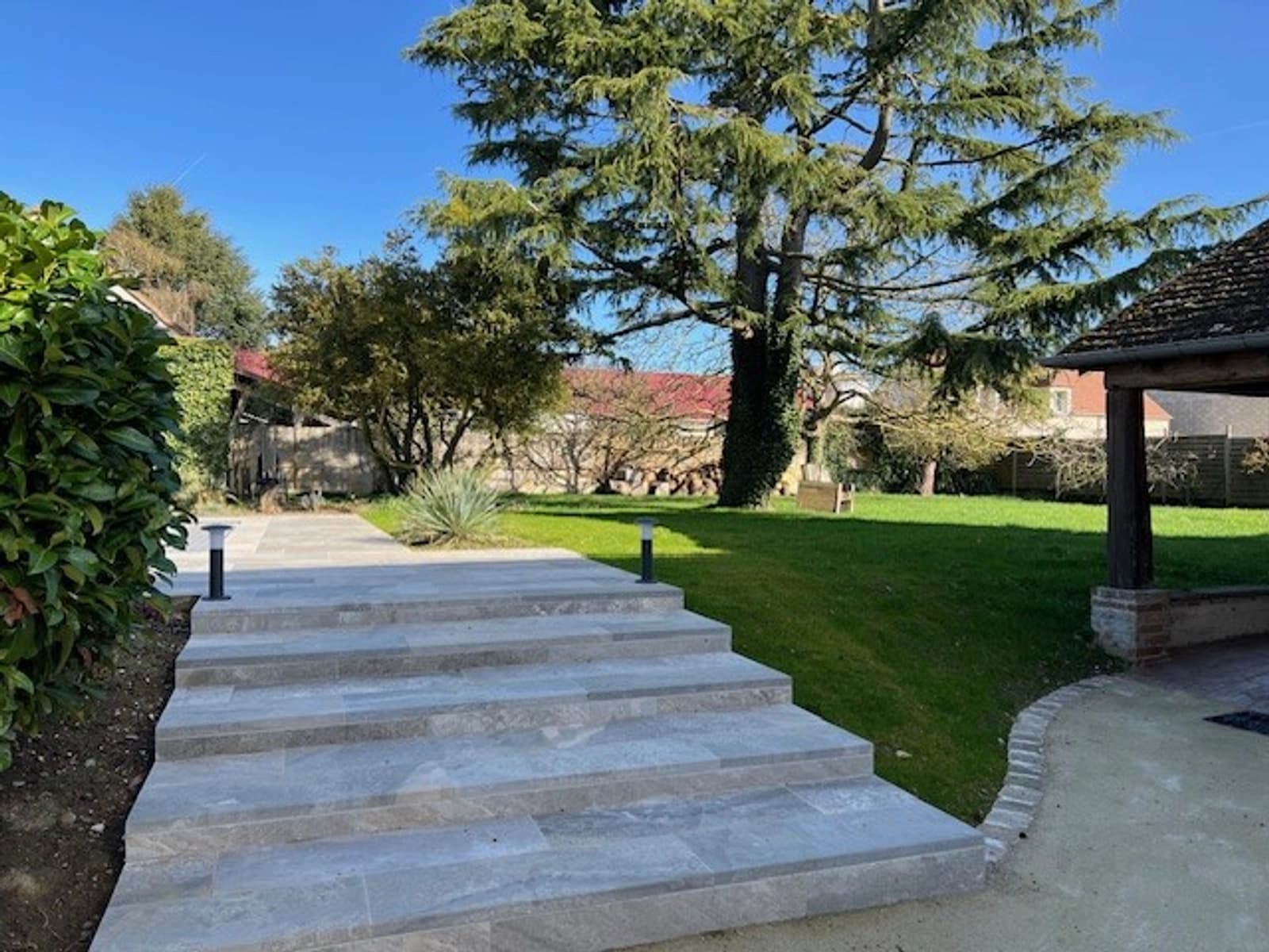 Espace Maison de campagne lumineuse et élégante, idéale pour shootings photo, tournages et contenus vidéo. - 3