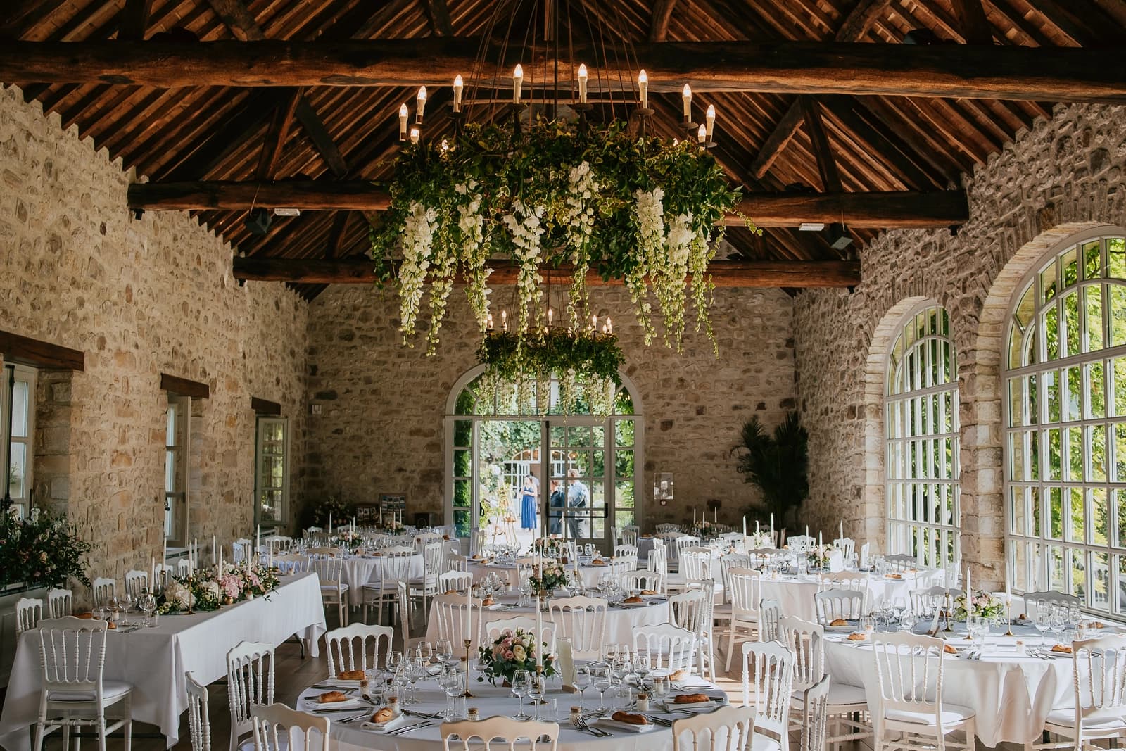 Space An exceptional estate with a wooded park and an orangery - 1