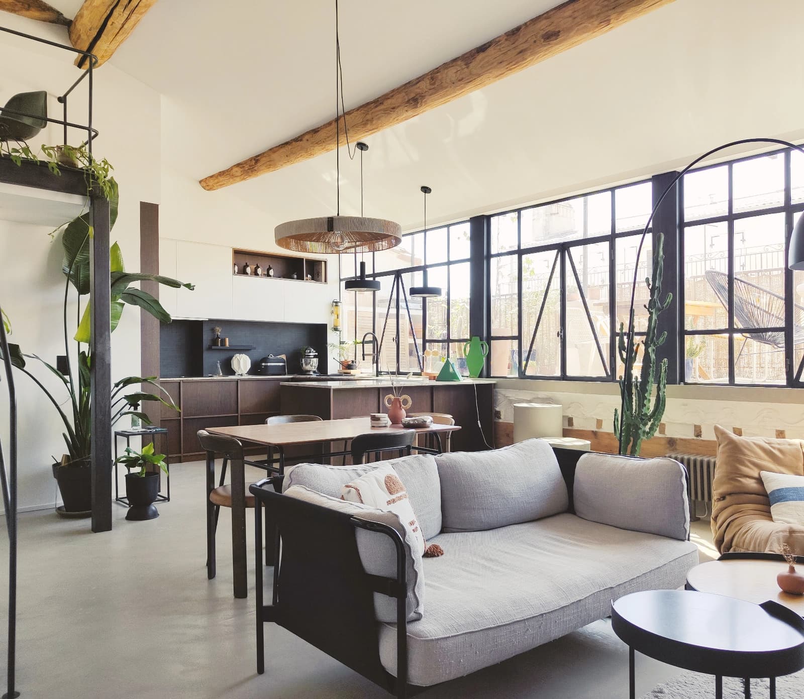 Space Characterful architect-designed loft in the heart of Marseille - 1