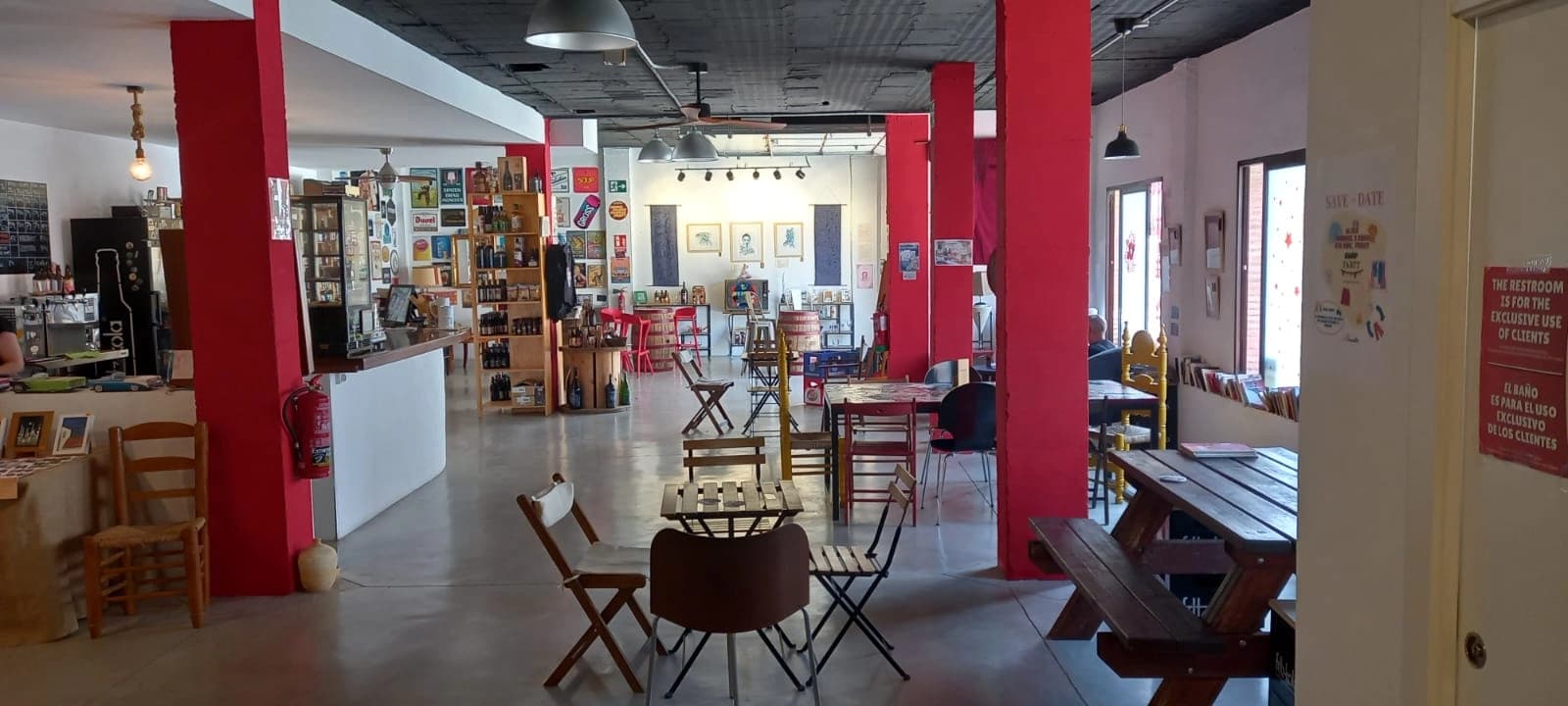 Space Garage beer shop and art gallery - 1