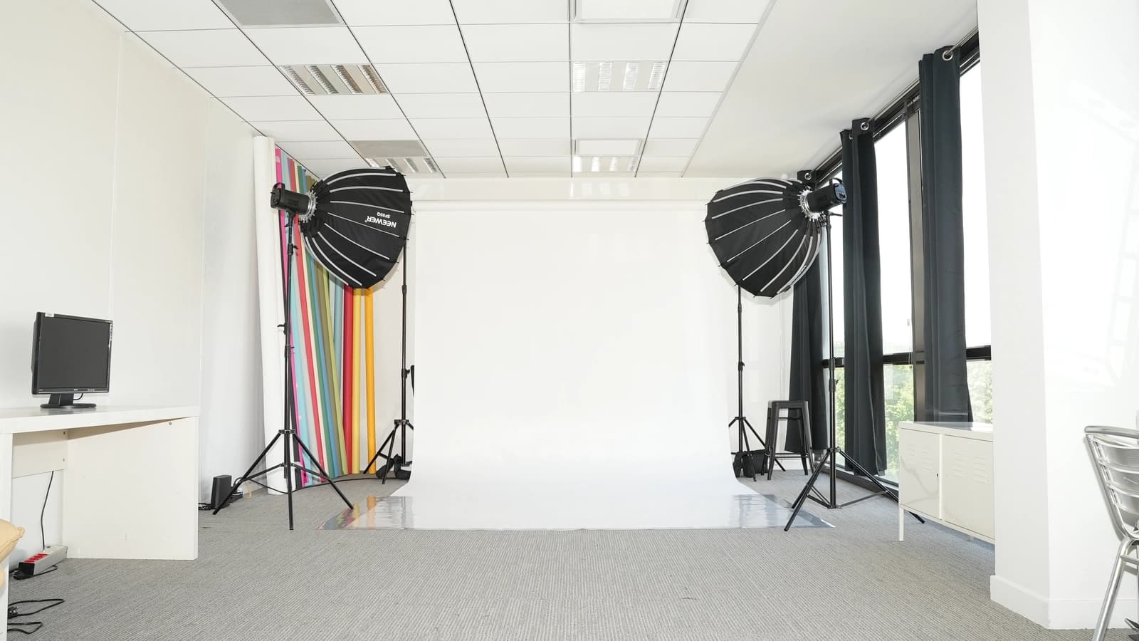 Space Photo & video studio, modern, fully equipped and very bright - 1