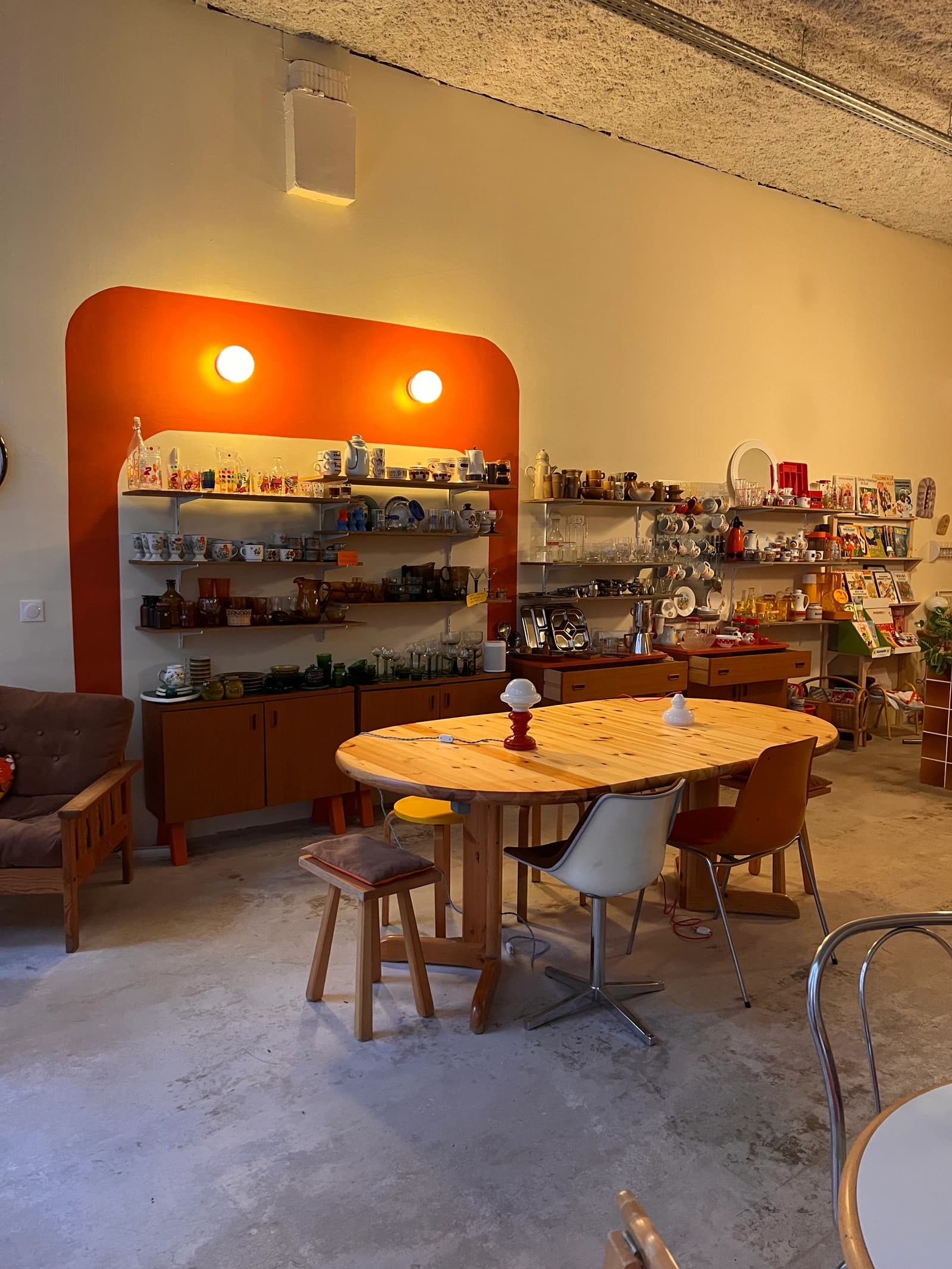Espace Café et boutique 70’s - 1